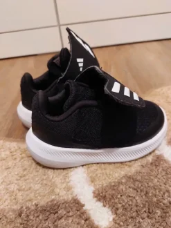 Adidas Turnschuhe / Laufschuhe super leicht / Cloudfoam