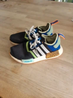 Adidas Turnschuhe gr. 36