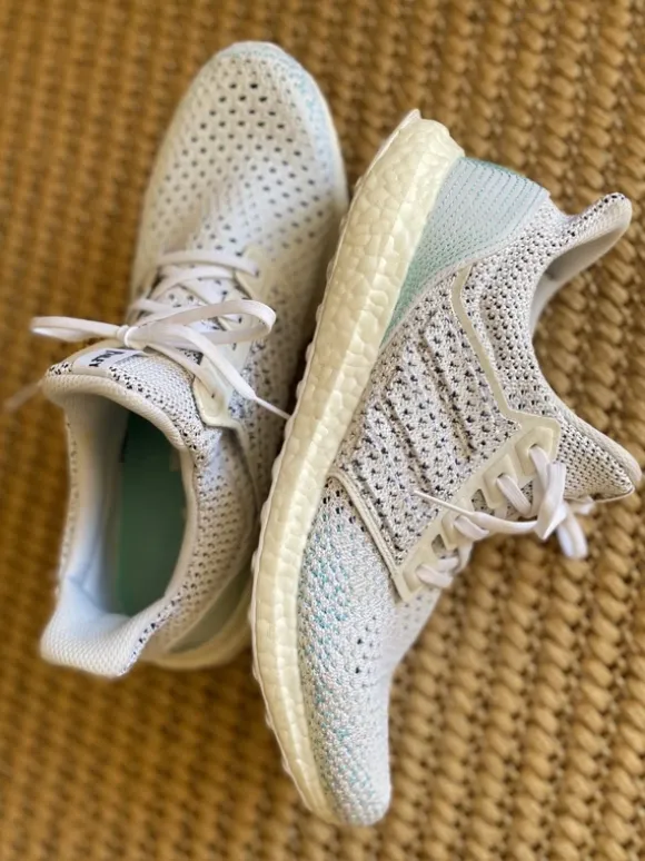 adidas Ultra Boost Clima Parley Weiß Blau