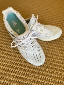 adidas Ultra Boost Clima Parley Weiß Blau