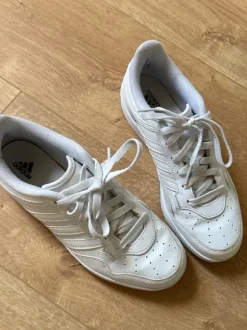 Adidas Weight Cloud Gr.39 1/3