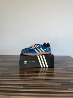 adidas x Wales Bonner Samba – Dunkelblau