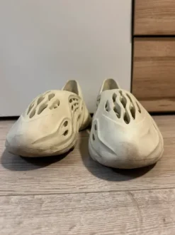 Adidas yeezy Foam Runner