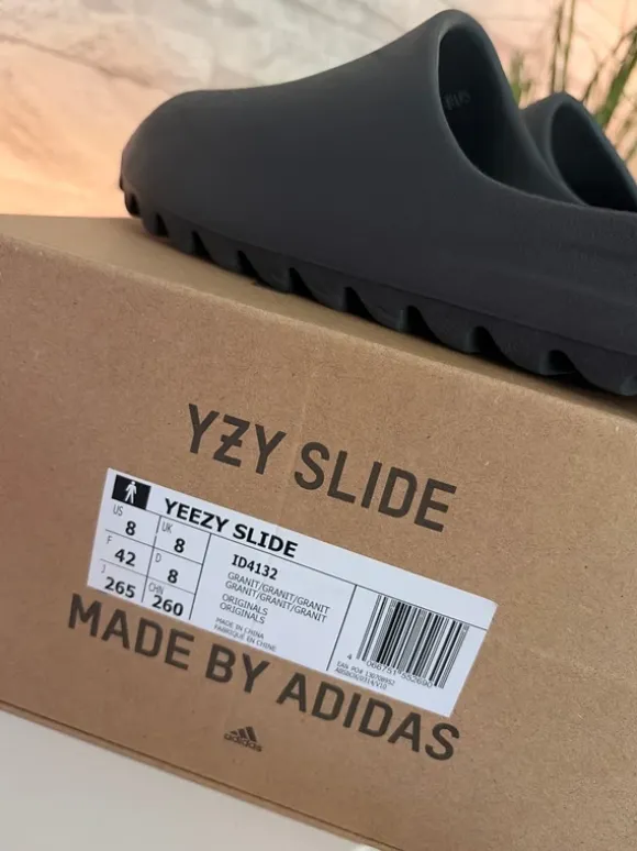 Adidas Yeezy Slides