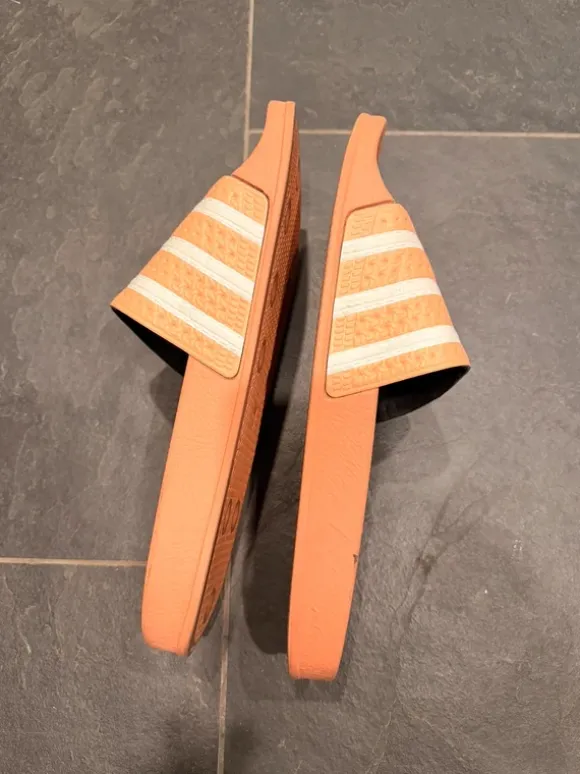 Adilette in salmon pink 46