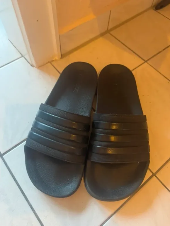 Adiletten Herren schwarz Gr.10 / 43 neu!