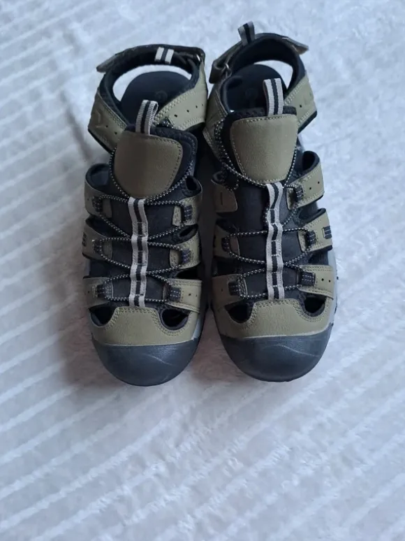 Adventuridge sandals man size 43