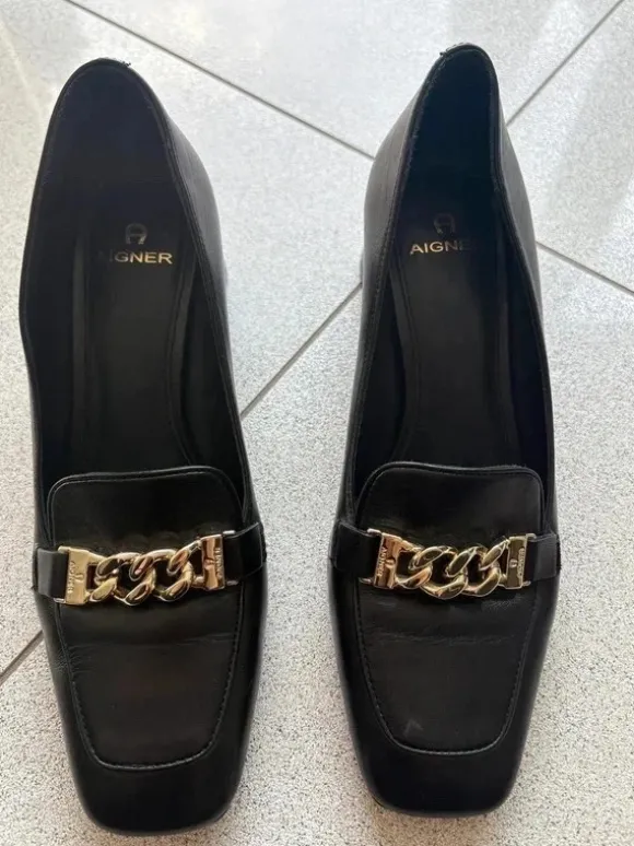 Aigner loafer pumps schwarz leder mit goldener kette gr 37