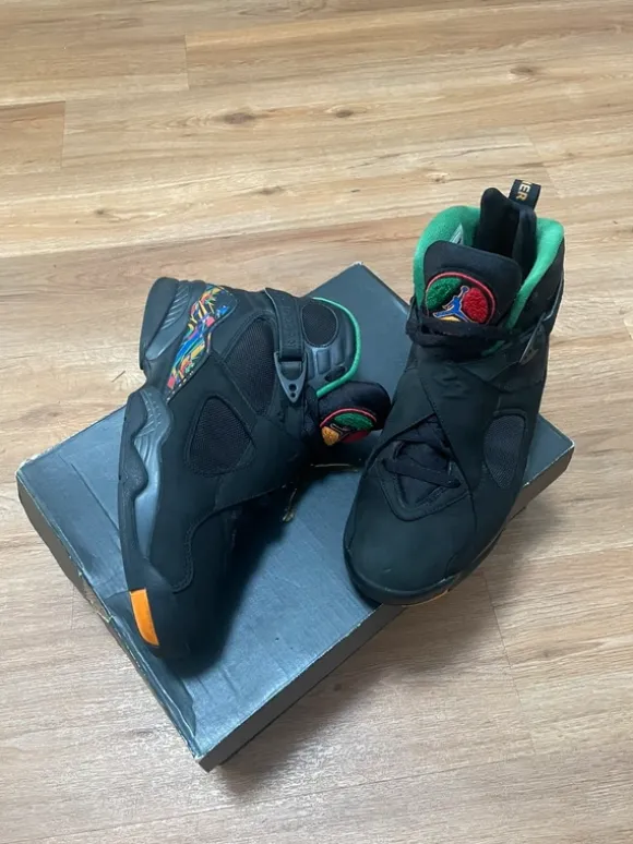 Air Jordan 8 Retro “Black/Green”