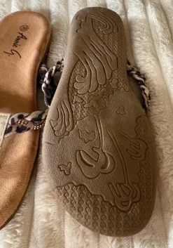 Annie G. Zehentrenner / Sandalen Leo-Print & Strass – Gr. 39 Neu