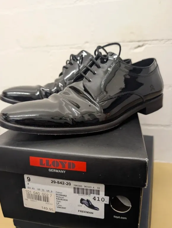 Anzugschuhe / Lackschuhe