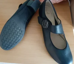 ARA - elegante Spangenpumps, Schwarz, silbrige Deko-Spange, Absatz Gr. 5,5 (=38)