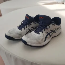 Ascis Sportschuhe Gr. 9 bzw. 42,5