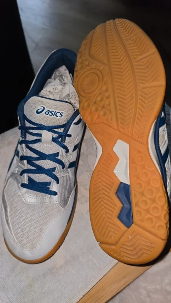 ASICS