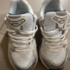 Asics Gel kayano 14 Gr 36
