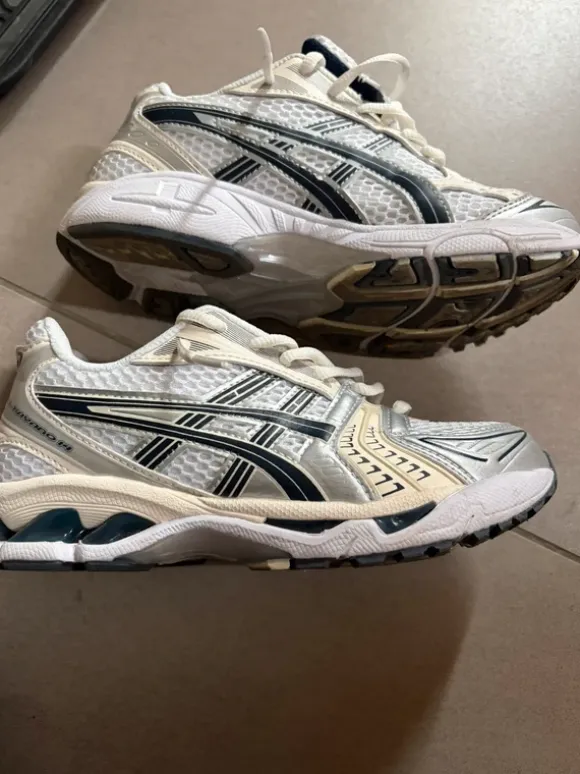 Asics Gel kayano 14 Gr 36