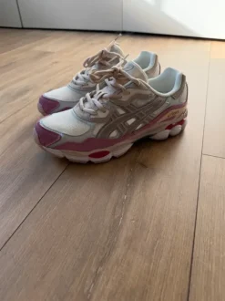 Asics gel nyc | beige / pink
