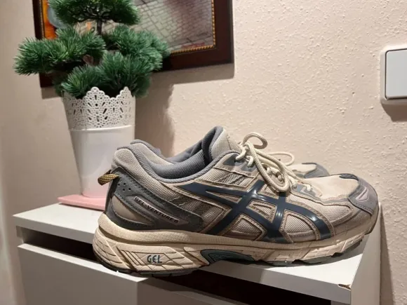 ASICS Gel Venture 6 – wie neu