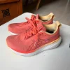 asics Gel-Nimbus 25 coral 39 top Zustand