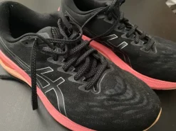 Asics GT-2000 11 maat 42