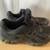 Asics GT-2000 schwarz-dunkelgrau Gr. 42,5