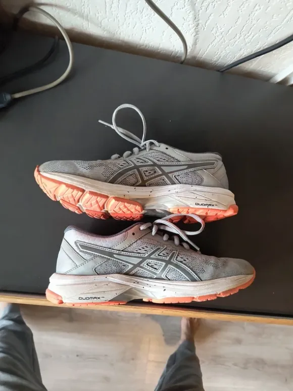 Asics hardloop ren buitensport schoenen grijs unisex 39.5