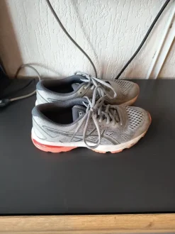 Asics hardloop ren buitensport schoenen grijs unisex 39.5