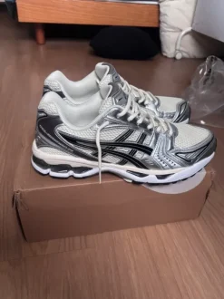 Asics kayano 14
