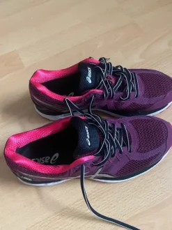 Asics Laufschuhe Damen pink lila schwarz 41,5