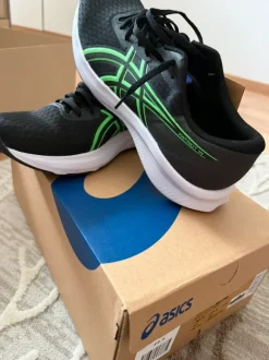 Asics Laufschuhe Herren.