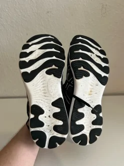 ASICS Laufschuhe Schwarz Weiß Gel nimbus 24 Gr.45