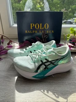 Asics Magic Speed 4 | size 41.5 | turquoise | running with carbon plate