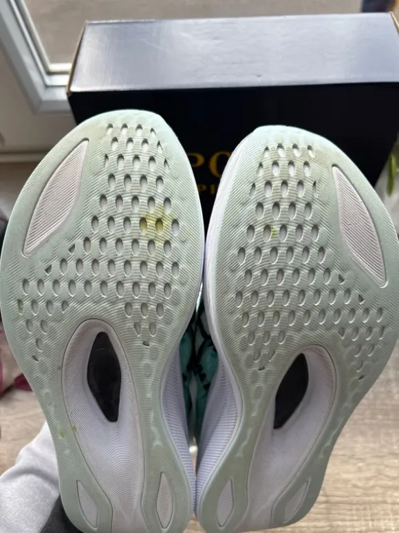 Asics Magic Speed 4 | size 41.5 | turquoise | running with carbon plate