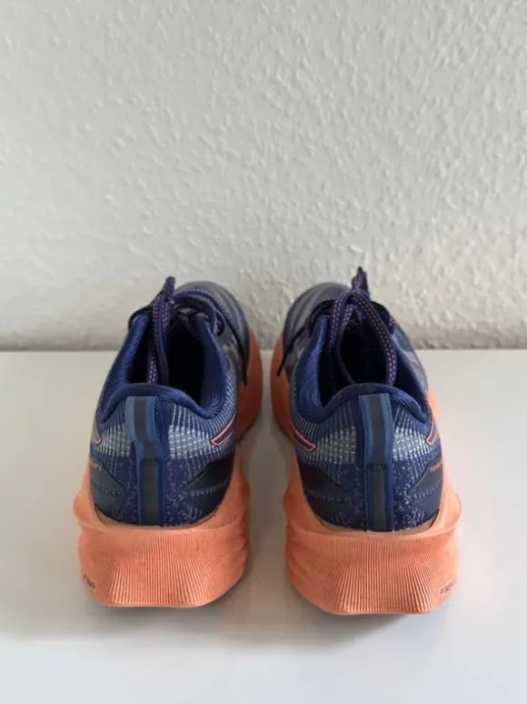 Asics Novablast 3 FF Blast+ Damen Laufschuhe 41,5 (wie neu)