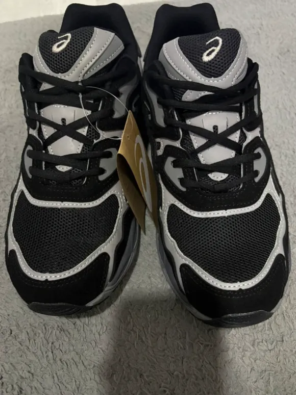 Asics Sneaker NYC - Größe 45 - Schwarz/grau