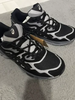 Asics Sneaker NYC - Größe 45 - Schwarz/grau