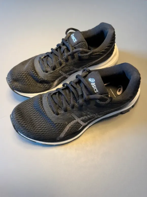 Asics Sportschuhe