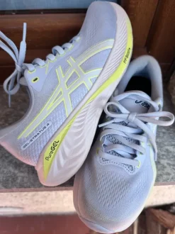 ASICS Stratus 4