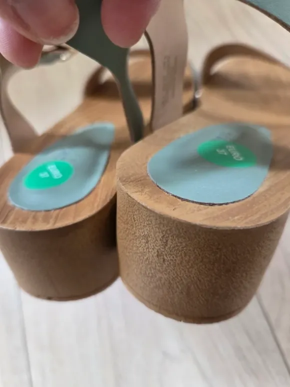 Asos Clogs Holz in mint Neu 37