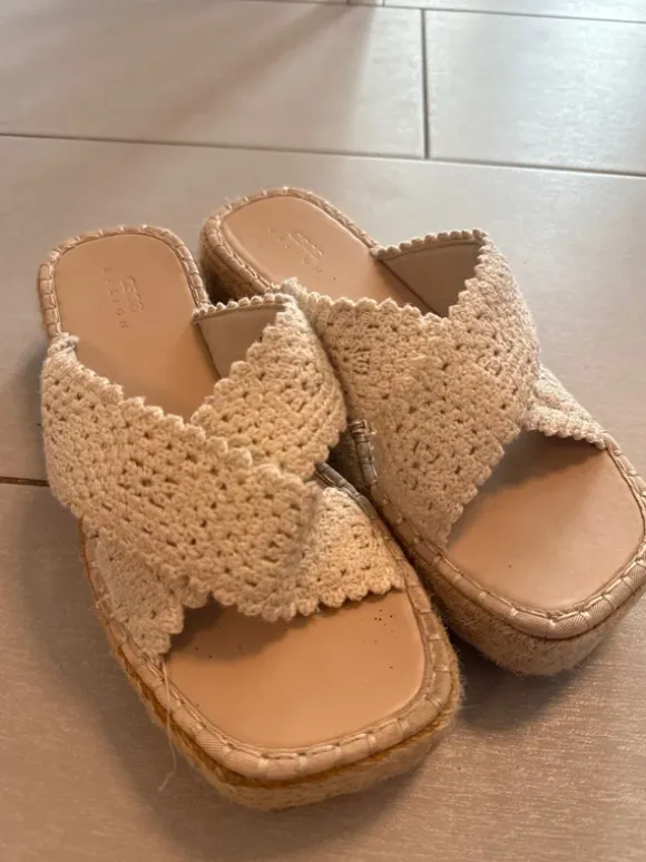 Asos Sandalen 👡