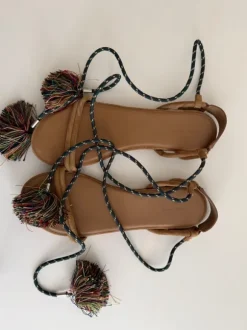 Astrid Tassel Sandalen von Isabel Marant