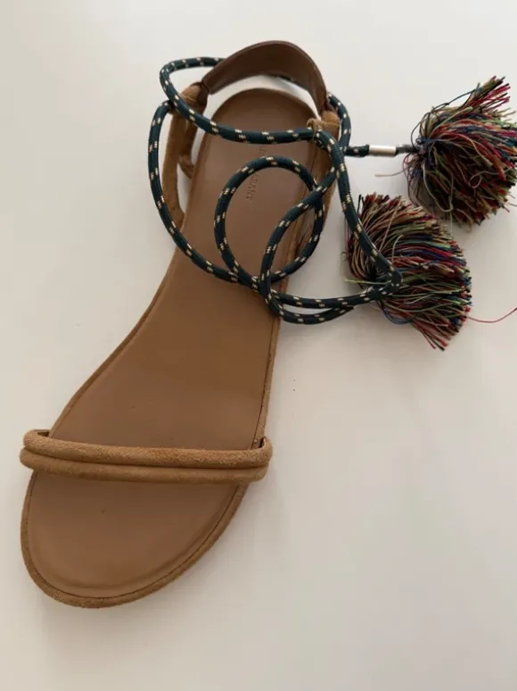 Astrid Tassel Sandalen von Isabel Marant