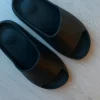 Bade Schlappen schwarz