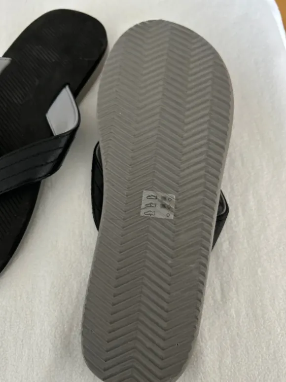 Bade Schuhe/Zehentrenner