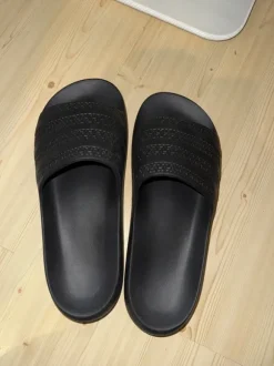 Badelatschen Adidas schwarz Größe 41 absolut neuwertig