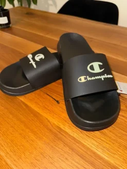 Badelatschen Champion neu Größe 41, schwarz