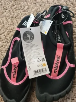 Badeschuhe