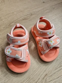 Badeschuhe