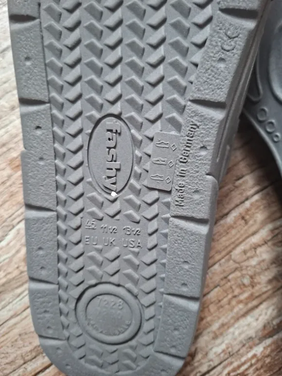 Badeschuhe Gr 46 von yspa Fashy