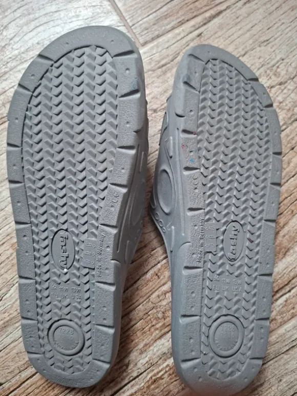 Badeschuhe Gr 46 von yspa Fashy